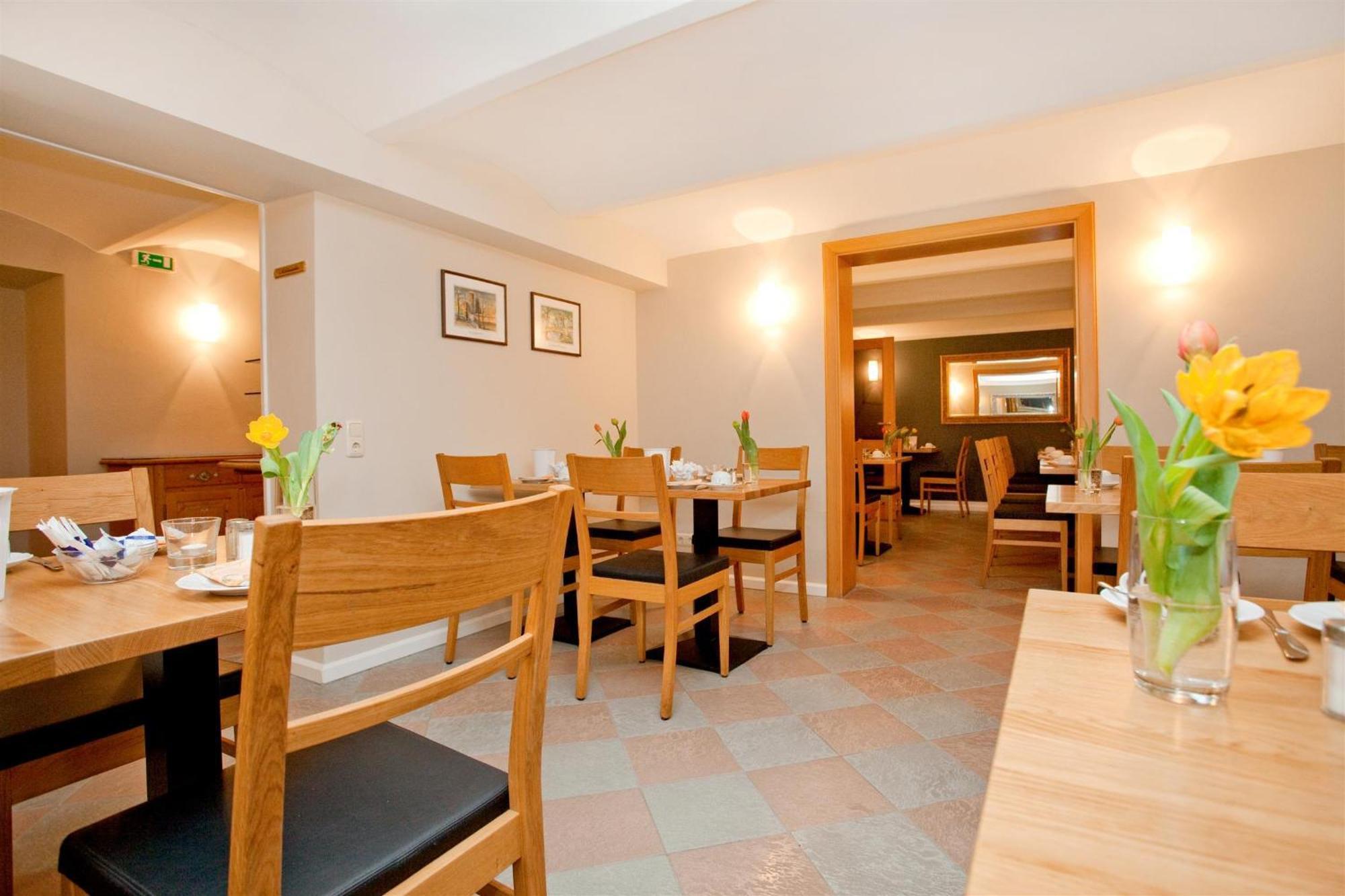 בינץ Hotel Garni Getreuer Eckart מראה חיצוני תמונה