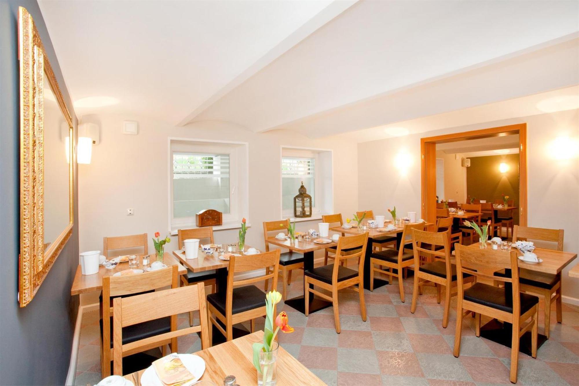 בינץ Hotel Garni Getreuer Eckart מראה חיצוני תמונה