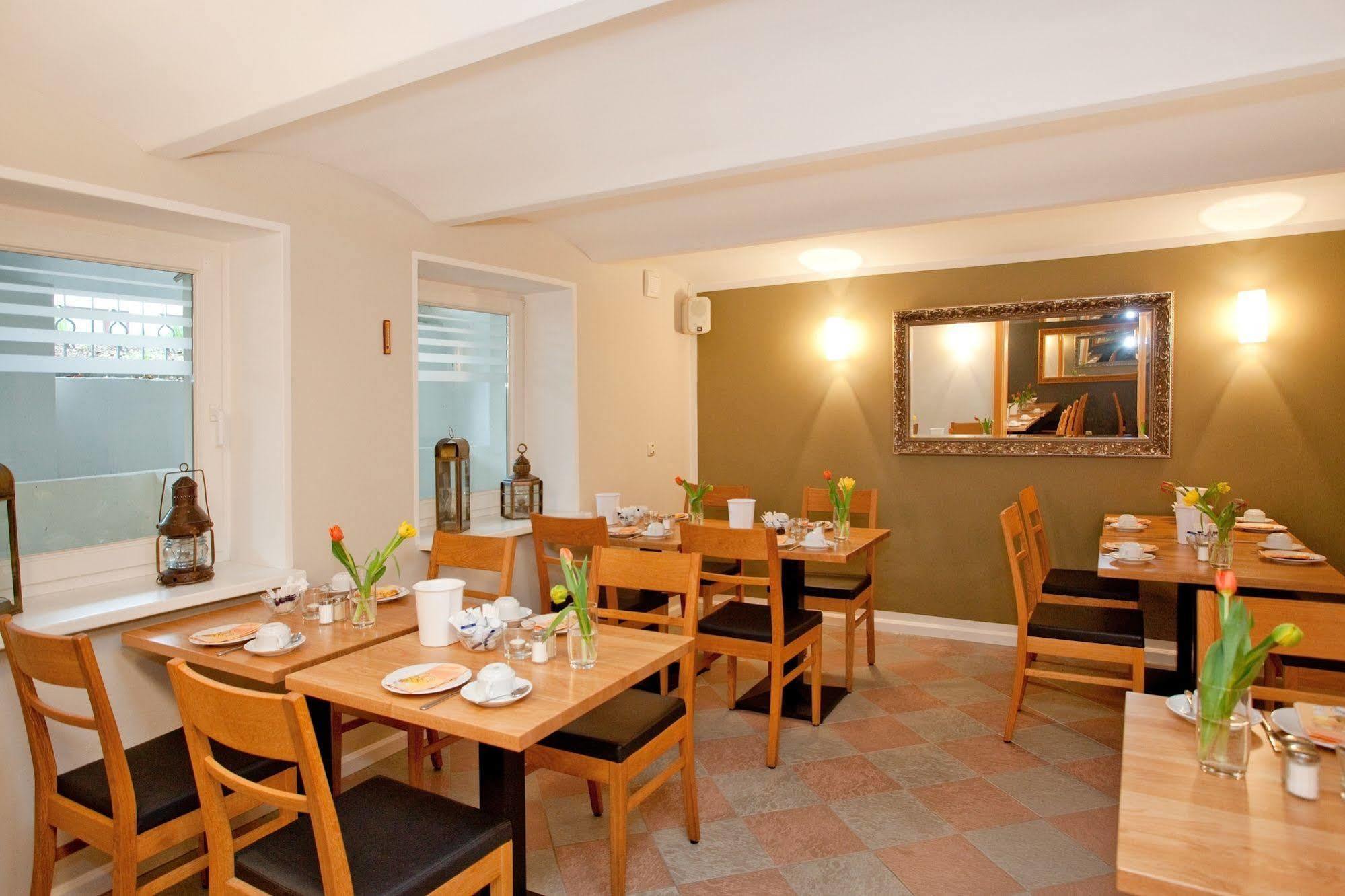 בינץ Hotel Garni Getreuer Eckart מראה חיצוני תמונה