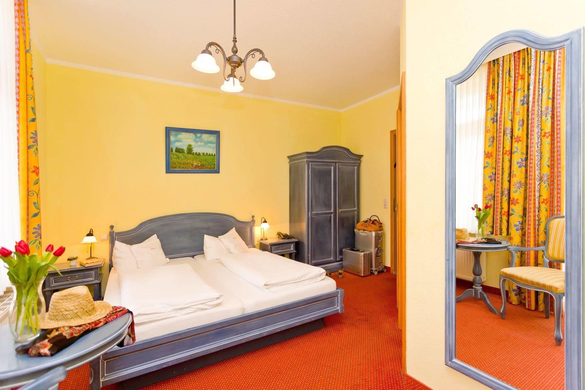בינץ Hotel Garni Getreuer Eckart מראה חיצוני תמונה